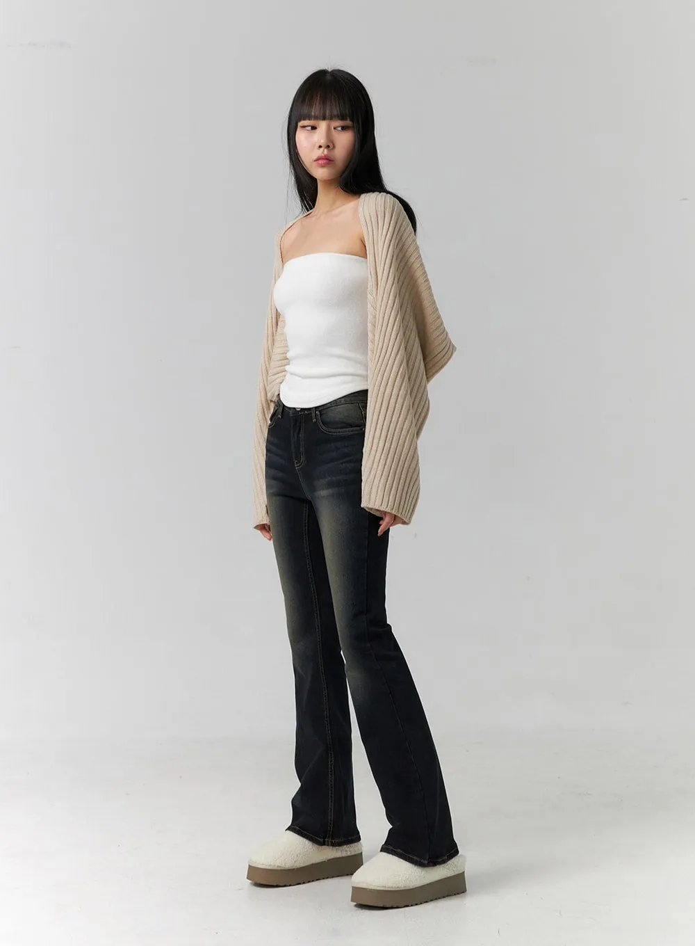 Washed Low Rise Bootcut Jeans CD308